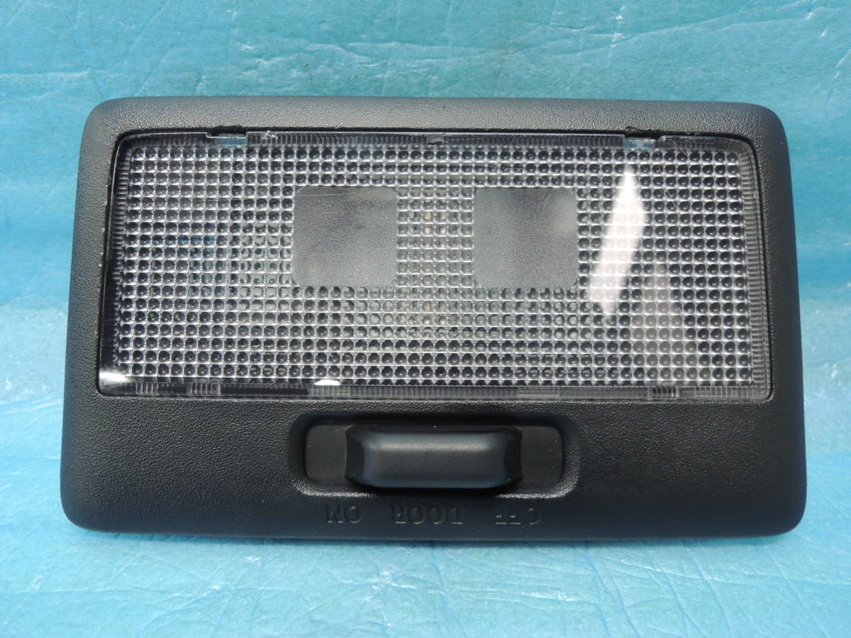 ・ DBA-ZN6 86/ハチロク GT 純正 ルームランプ 室内灯 室内ライト 走行:68584km 【動作車両】 T-7594拍卖