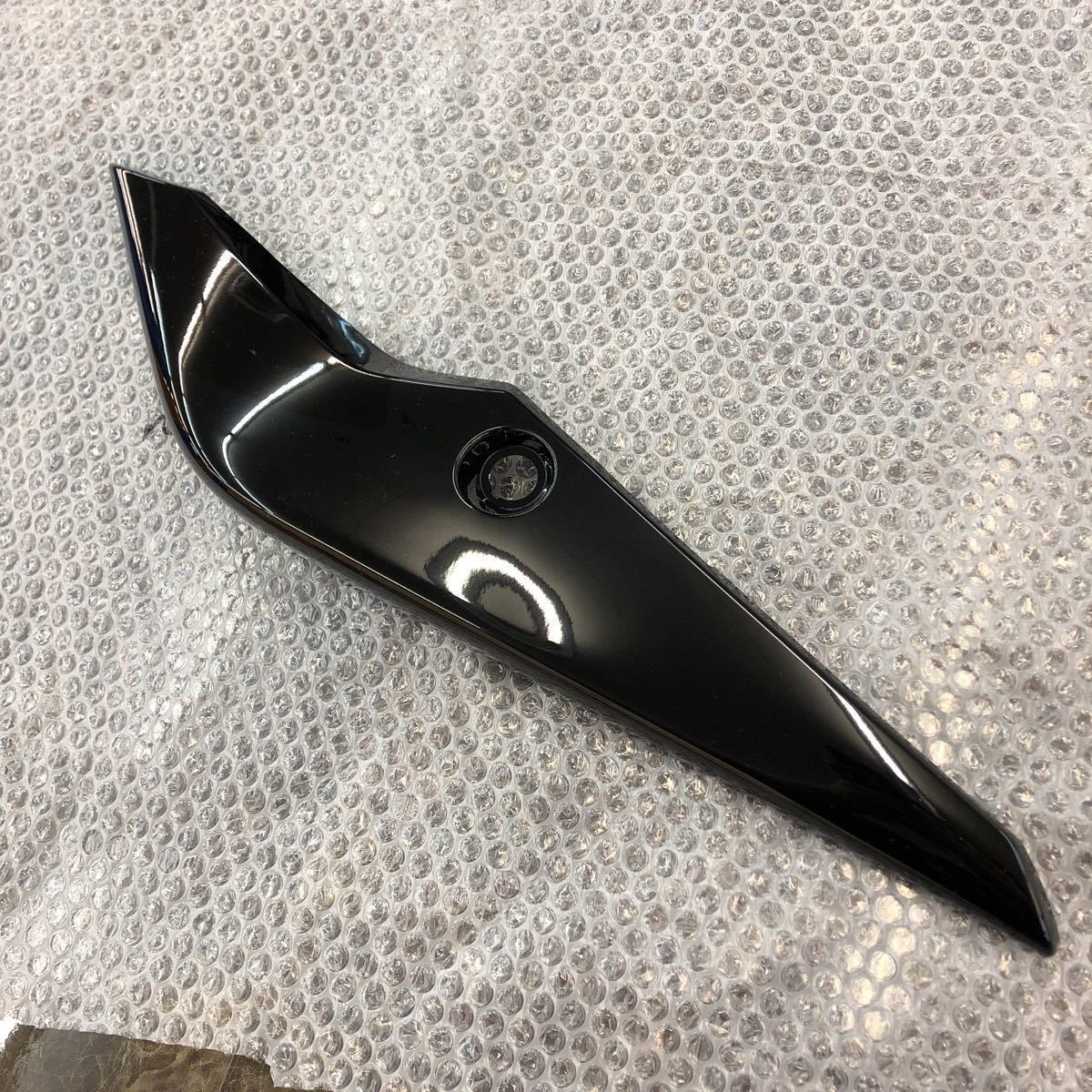 2-2398☆ホンダ 純正 リアカバー 左 83680-KPP-T00ZJ☆CBR250R拍卖