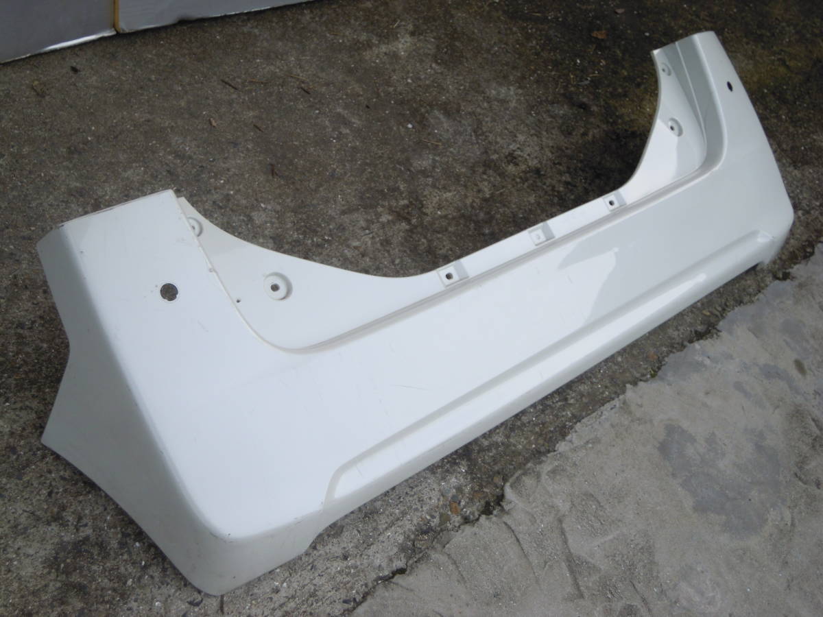 P LA600S LA610S タント 純正 リアバンパー 52159-B2730拍卖