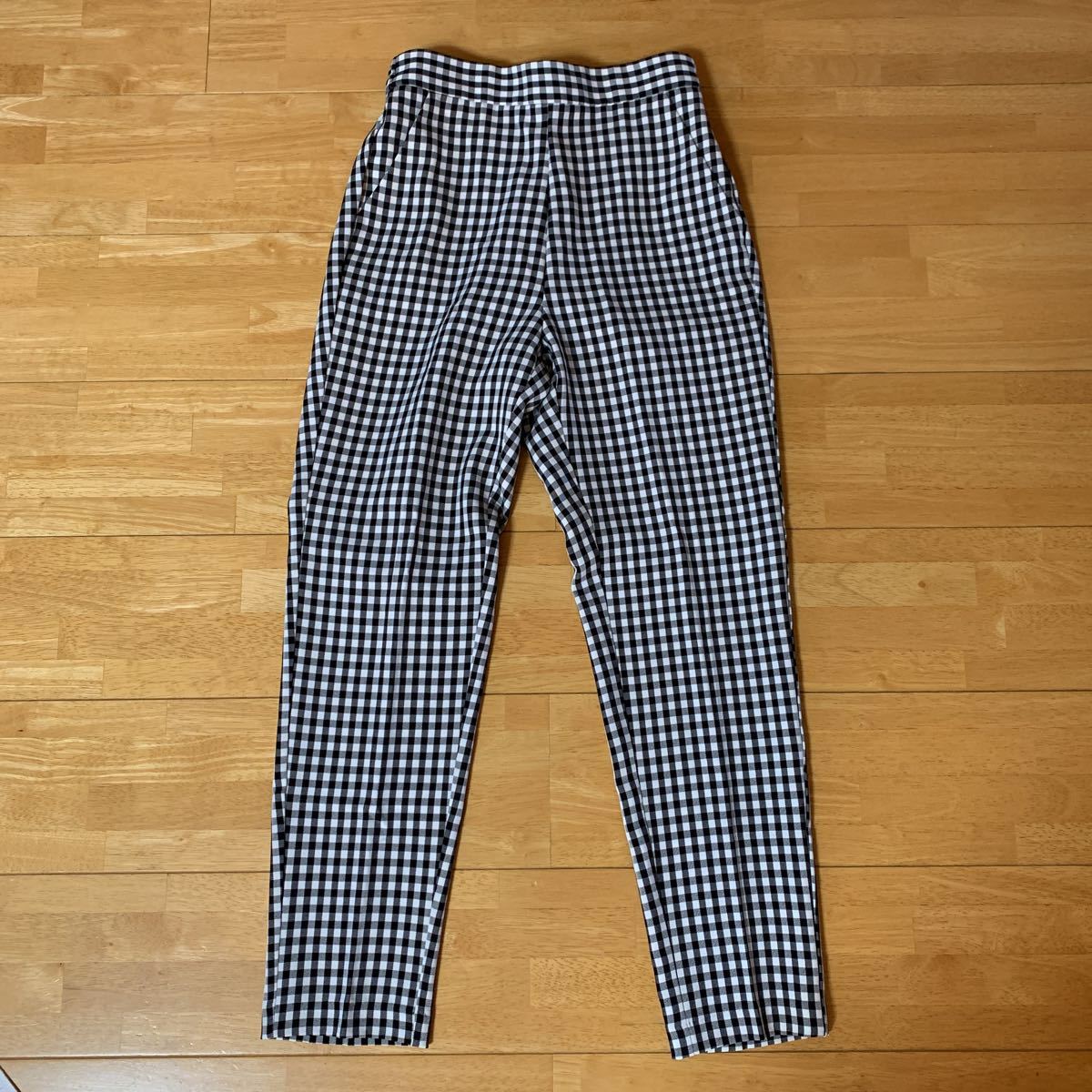 GU ジーユー レディース パンツ 黒白チェック ポリエステル 96% ポリウレタン 4% WOMEN サイズ M 中古品 美品 送料無料拍卖
