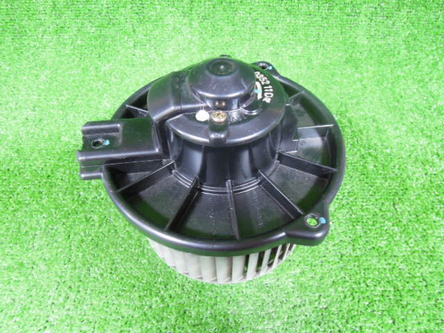 ダイハツ ムーヴ L160S ブロアファンモーター / ヒーターモーター 中古 194000-0352 作動確認済み 210848拍卖