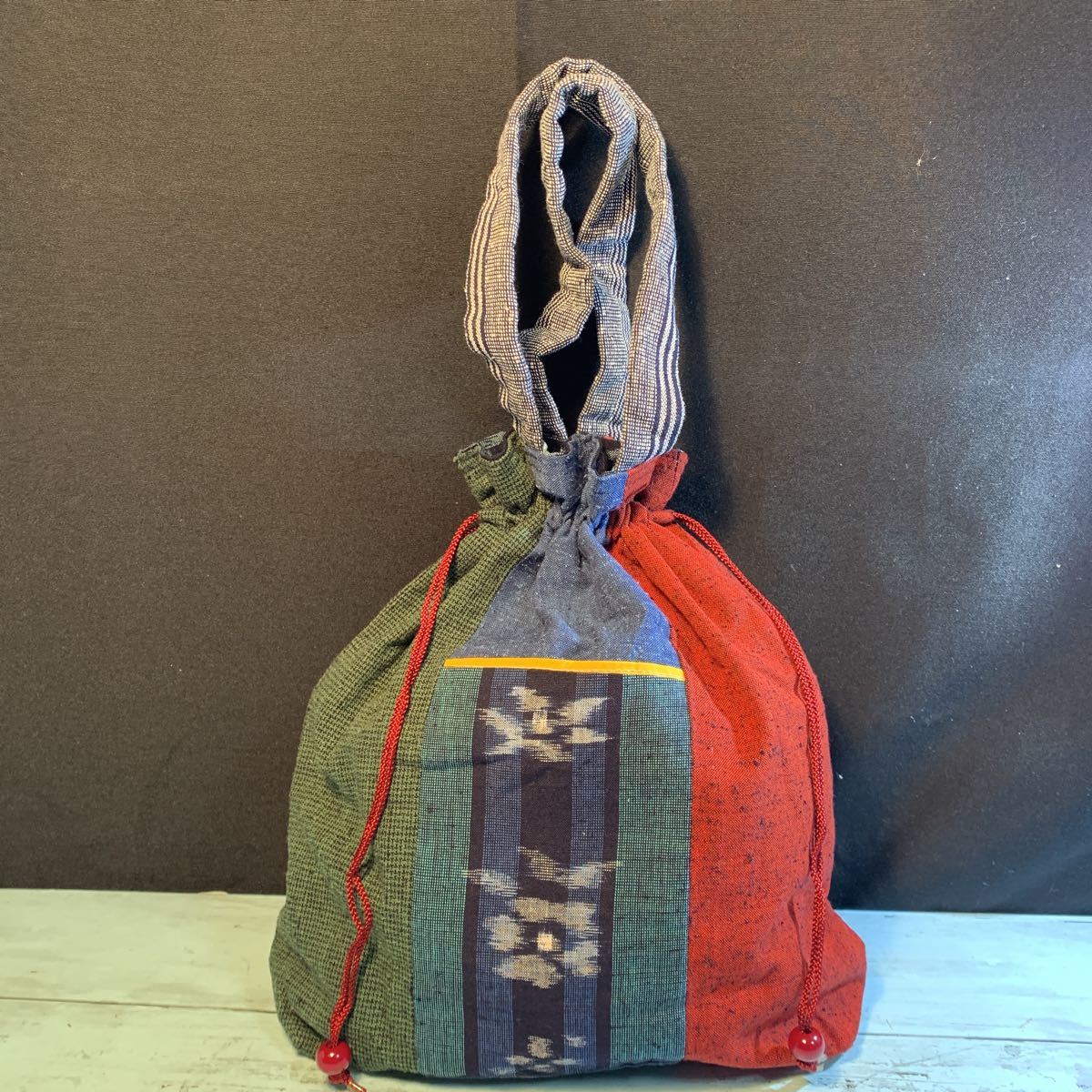 ハンドメイド 古布 バッグ 型染め 絣 藍染 巾着 トート リメイク 手作り パッチワーク カスリ かすり ハンドバッグ 手提げバック (2863)拍卖