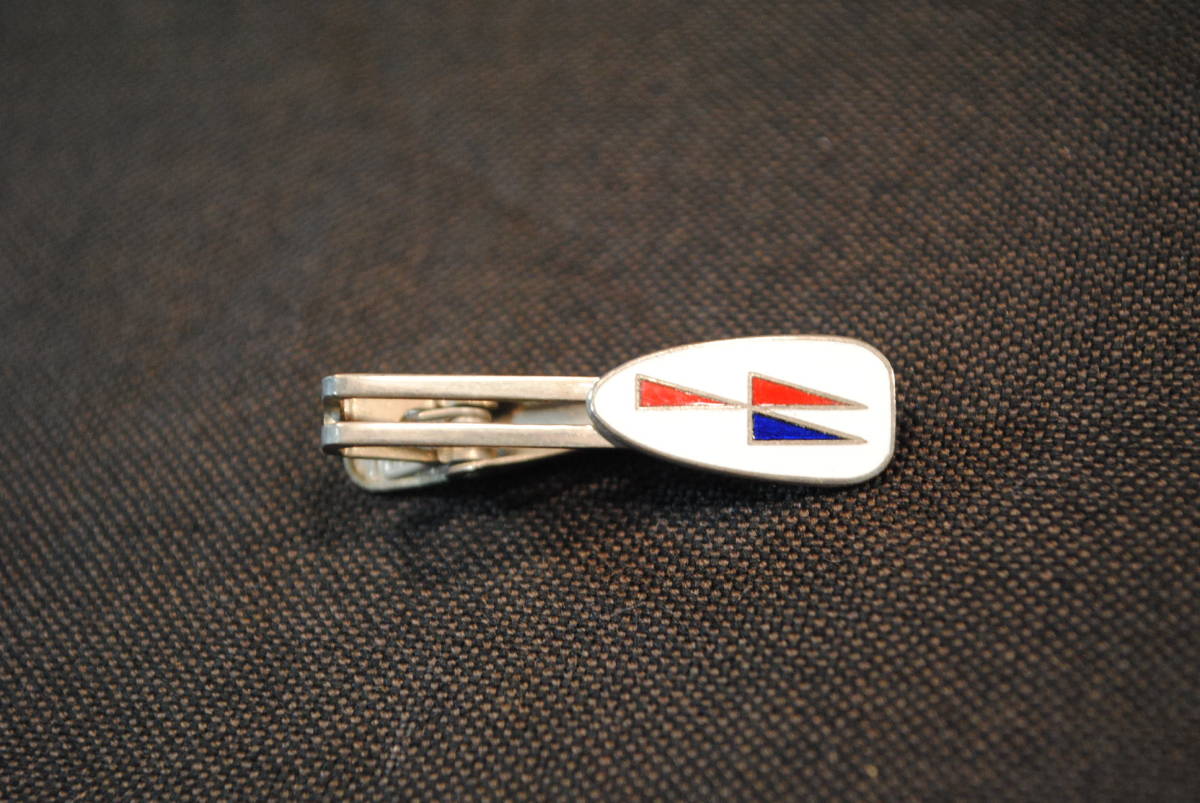 昭和レトロ ネクタイピン 個人の収集品の放出 七宝焼 3本のペナント形模様拍卖