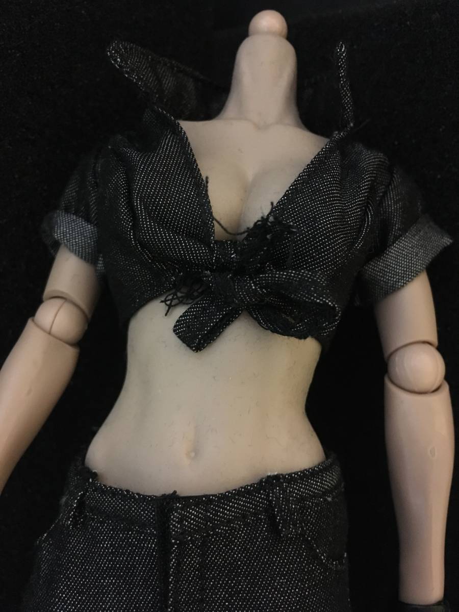 【売り切り/値上げ予定】1/6 スケール 模型 女性 フィギュア用 装備 部品 衣装 服 半袖 前結びシャツ 前結びスキッパーシャツ ブラック拍卖