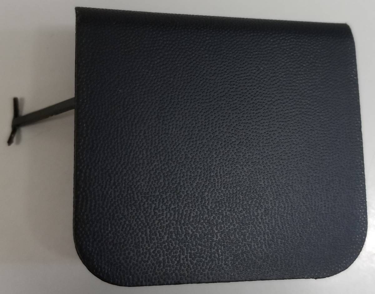 トヨタ ハイエース RZH200V バンパーフックカバー拍卖