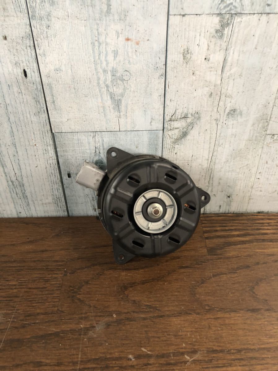 1528:H23年スイフト ZC72S 電動ファンモーター 168000-8310 純正参考品番 17120-80J00拍卖