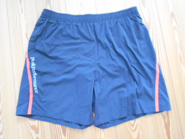 ピークパフォーマンス ランニングパンツ アジアサイズ 紺色 peakperformance拍卖