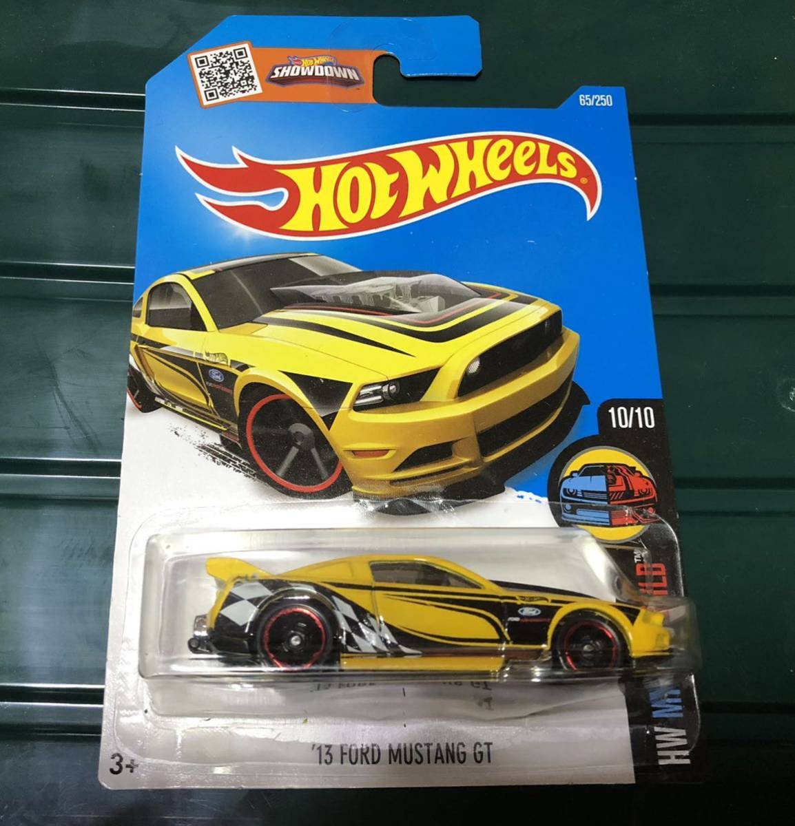 激レア・Hot Wheels Ford mustang GT 2013年 イエロー ホットウィール レーシングデカール拍卖