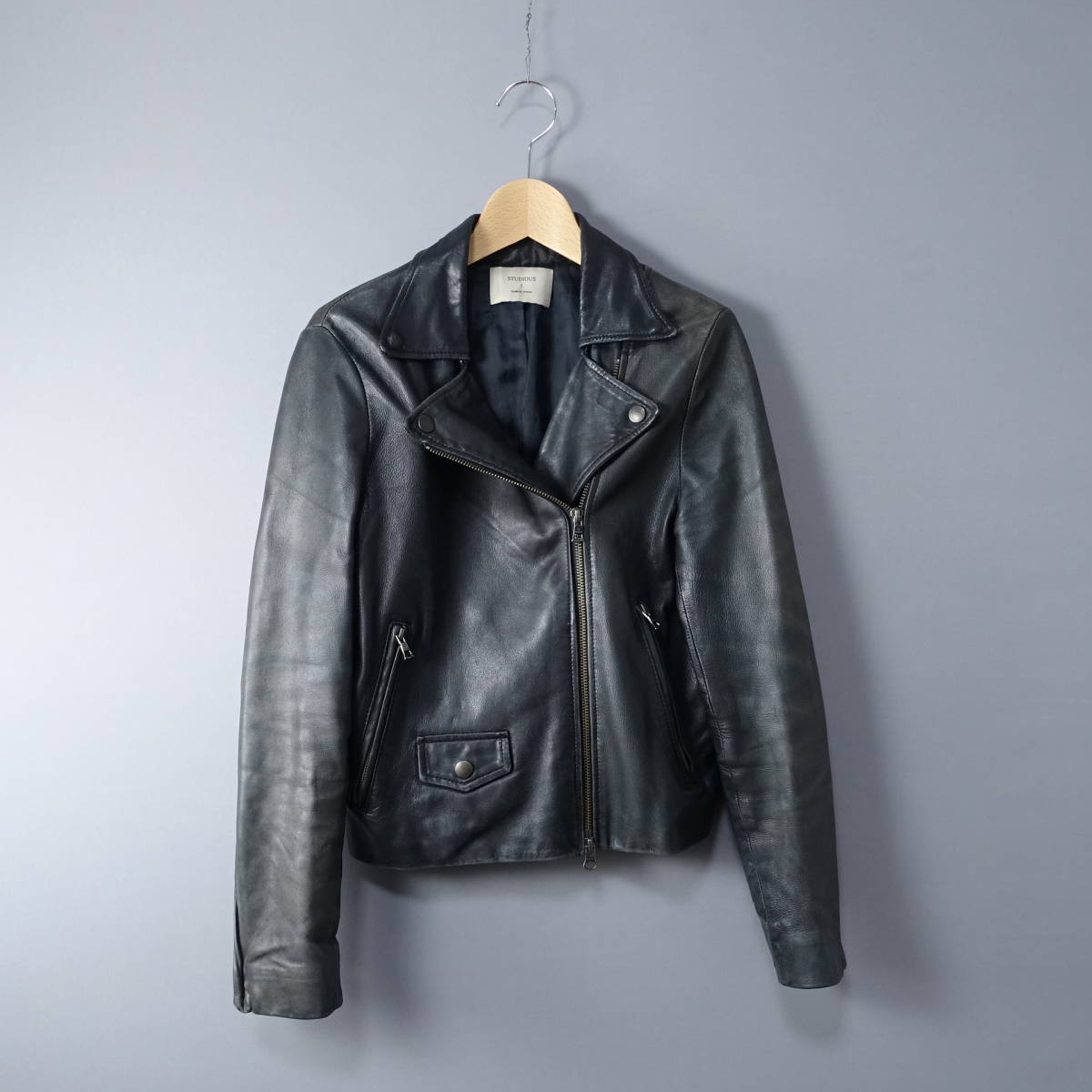 ☆訳あり特価☆STUDIOUS/ステュディオス/1/205352003/日本製羊革ダブルライダースジャケット/ブラック黒S拍卖