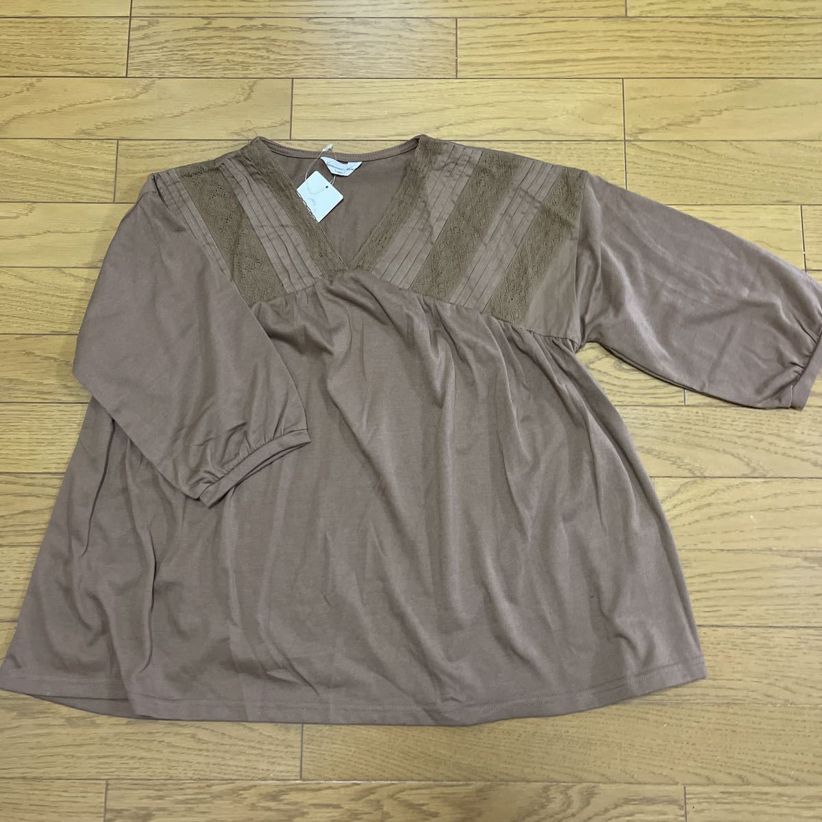 送料無料■タグ付未使用■SM2 SamansaMos2 Vネック 切替カットソー 五分袖 サイズF ブラウン モカチャ拍卖