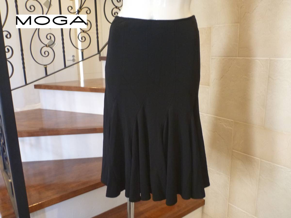 2.5万 美品 MOGA モガ ★黒ブラック 日本製 黒 裾フレア さらっと生地 スカート 1 S相当拍卖