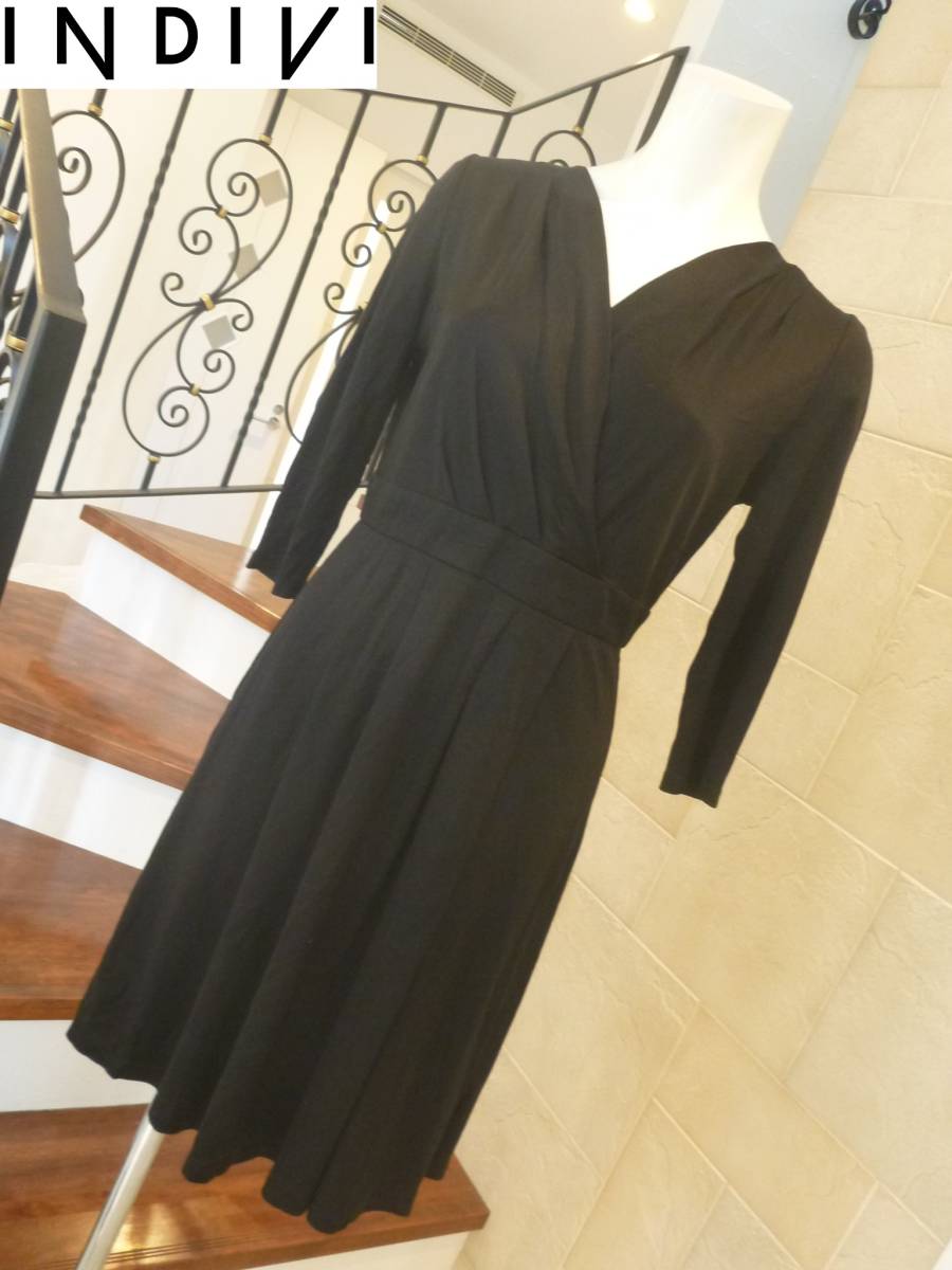 2.5万 美品 INDIVI インディヴィ インディビ ★ 黒 7分袖 カシュクール ワンピース 拍卖