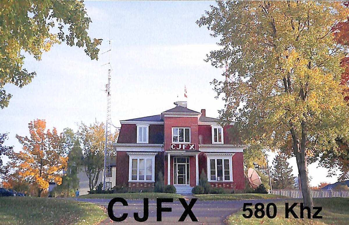 即決★送料込★BCL★難局★入手困難★希少ベリカード★CJFX放送★ノバスコシア州・アンティゴニッシュ★カナダ★1970年代?拍卖