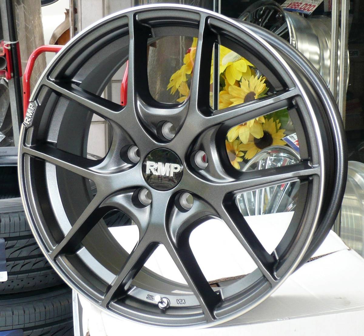 税込! AXHA52/AXHA54系 RAV4 ハイブリッド用ホイール 「RMP 025F」 新品1台分拍卖