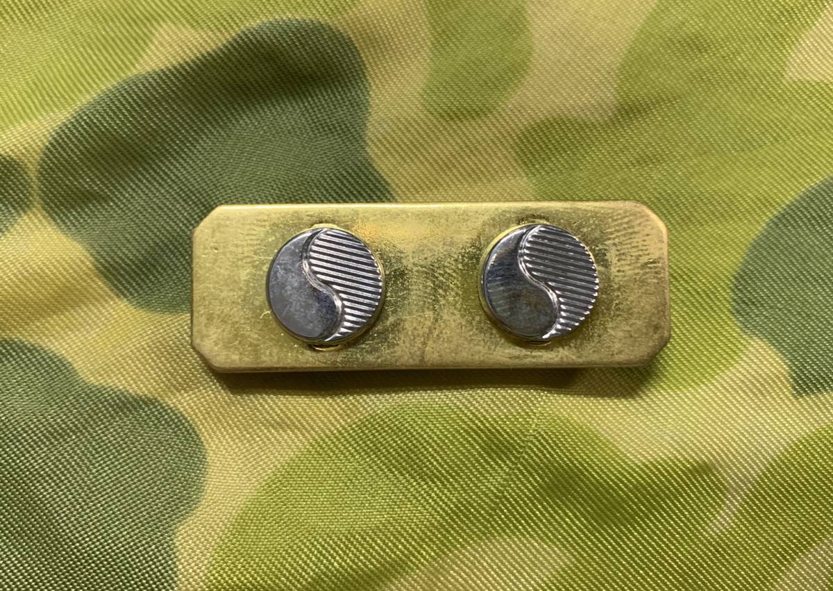 #。朝鮮戦争-韓国軍の階級章 : 中佐 (レプリカ) 新品。朝鮮戦争2021/09/13拍卖