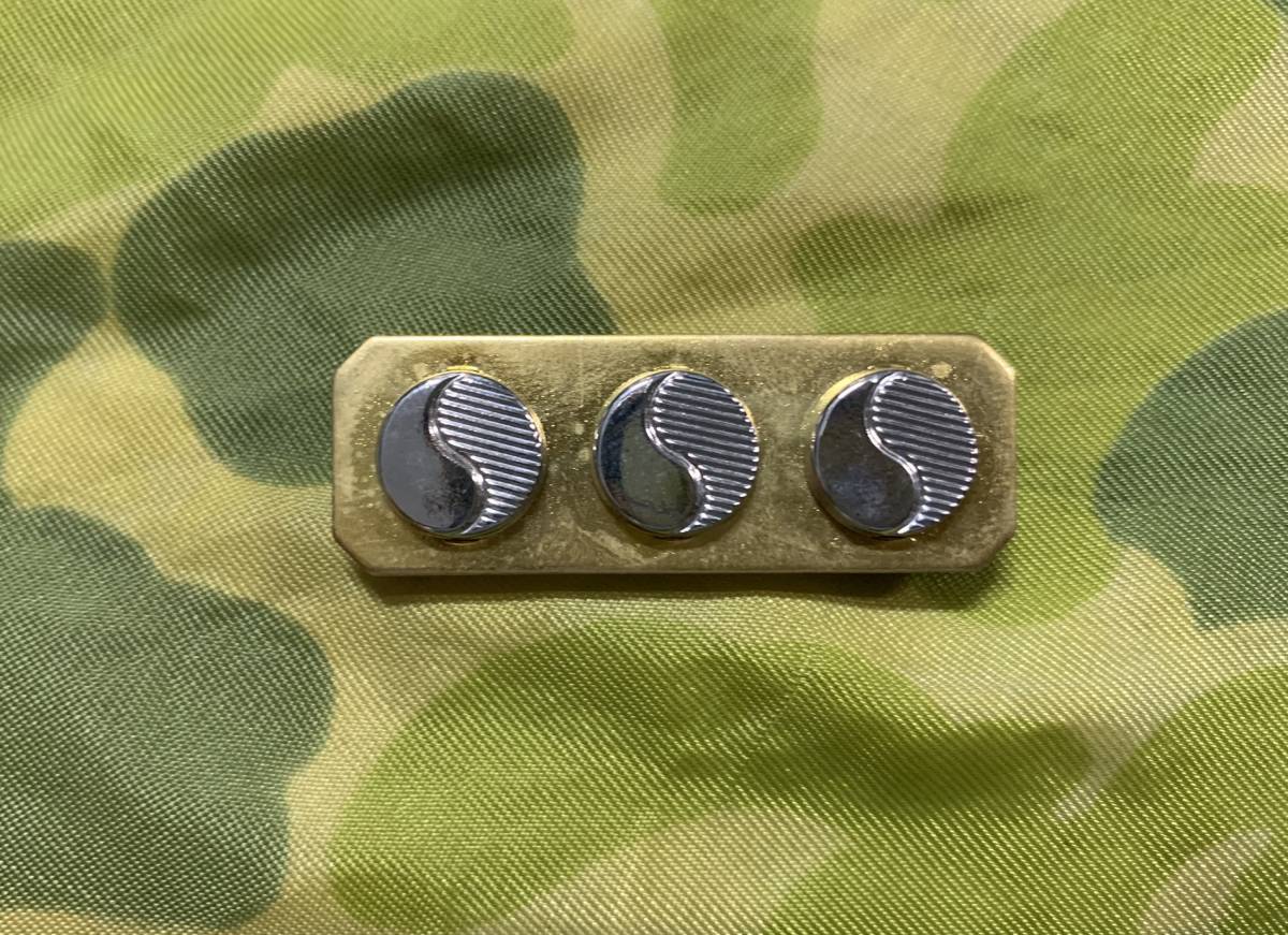 #。朝鮮戦争-韓国軍の階級章 : 大佐 (レプリカ) 新品。朝鮮戦争2021/09/13拍卖