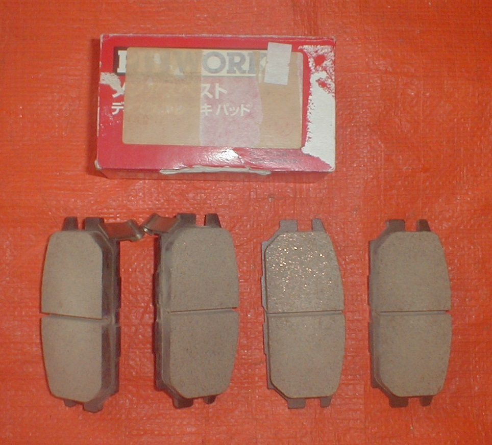 ☆★ミツビシ/三菱★デボネア/1992年8月~/ディアマンテ/1990年2月~【新品フロントディスクパッド】★☆拍卖