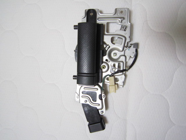 c118 C25系  中古 セレナ用 右パワースライドドア インナーハンドル ドアロックソレノイド ハンドルは黒系色拍卖