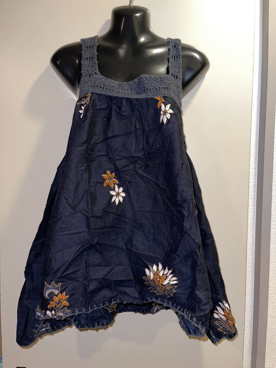 MALAKA ブラック ノースリーブ タンクトップ レディース拍卖