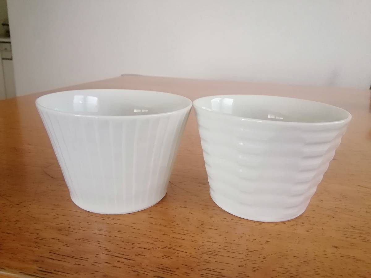 波佐見焼(有田焼) 一真窯 白磁そば猪口柄違いペア⑭拍卖