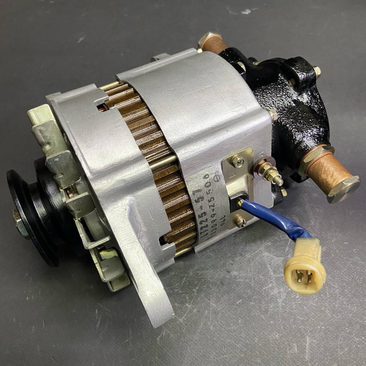 【送込】リビルト品 旧車 希少 日産UD コンドル ダイナモ オルタネーター FD6 CM80他 LT225-57 レトロ拍卖