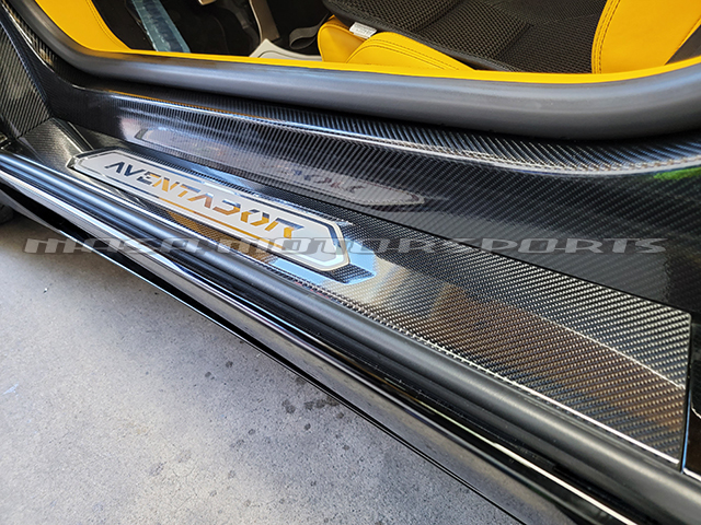LAMBORGHINI Aventador ランボルギーニアヴェンタドーSVルキッキングプレートカスタム艶有りGⅡカーボンシート内装ドレスアップ拍卖
