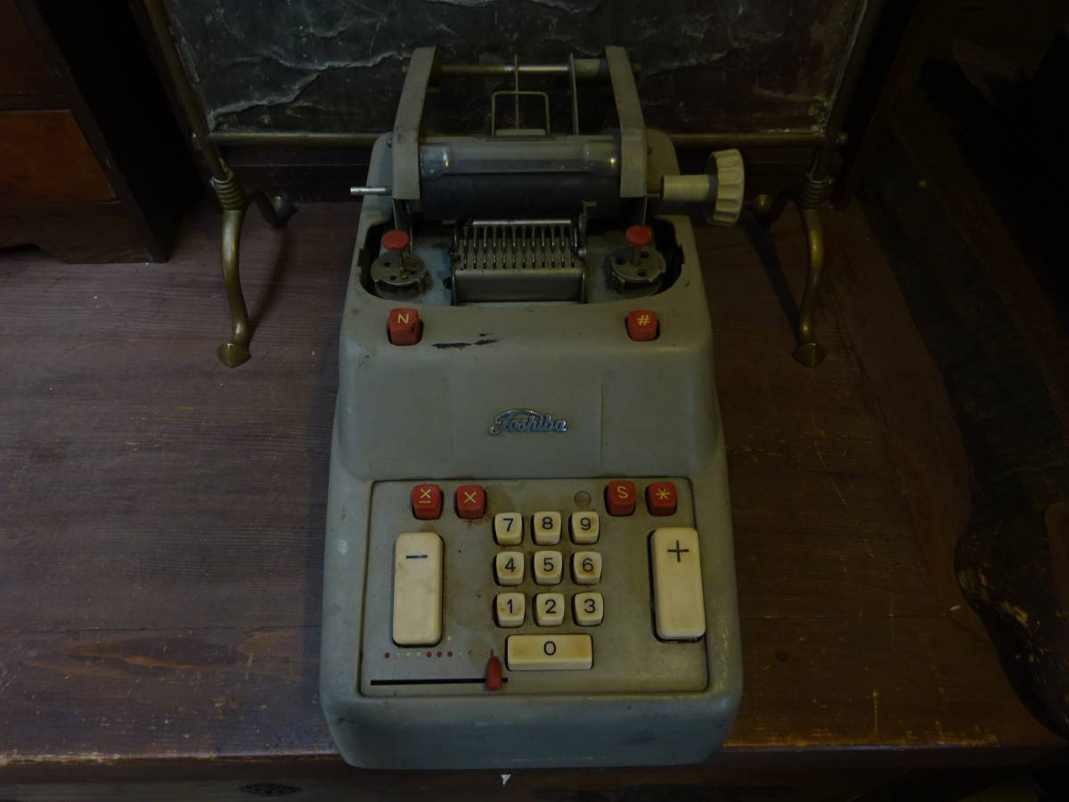 【1961s東芝のアイアン計算機】タイプライターワープロ電子機器レジスター古道具アンティーク骨董インテリアインダストリアルタイガー拍卖