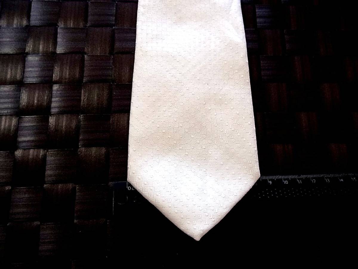 【特選】2069美品ドナート ヴィンチ「Donato vinci」【フォーマル白】ネクタイ拍卖