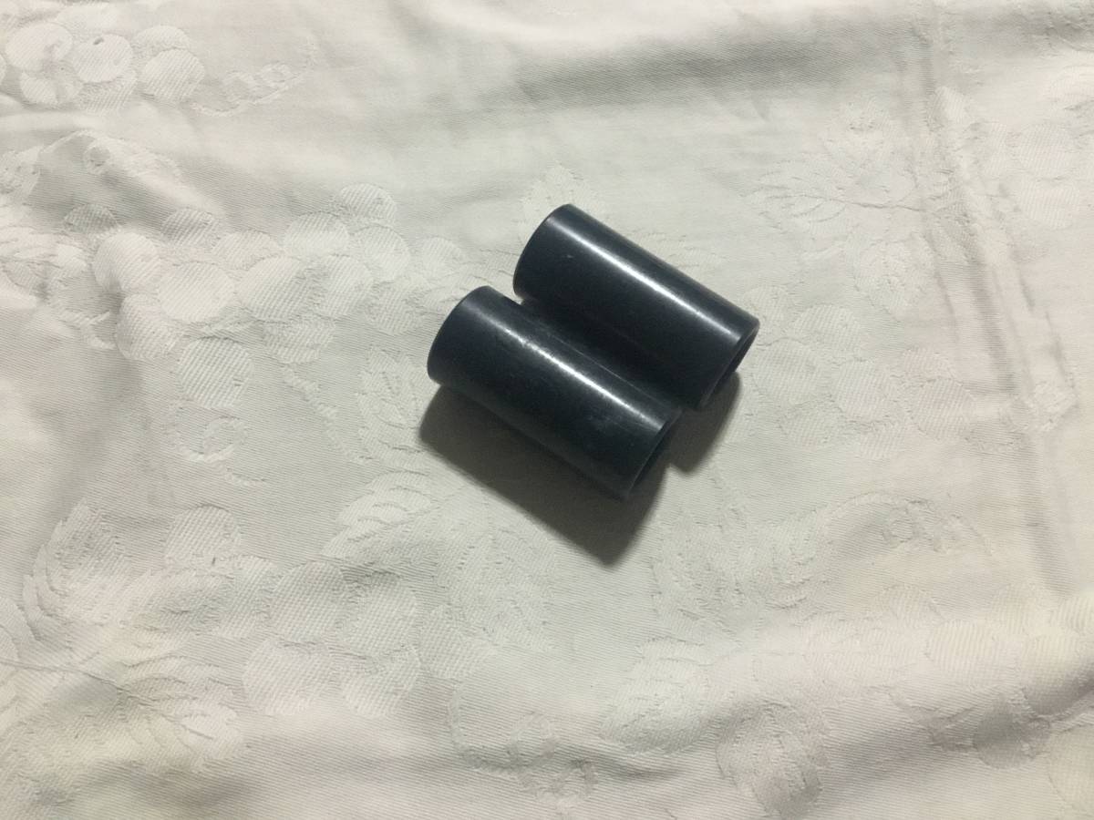 プラスチック 小さな筒 2個セット 長さ5.5cm 直径2.5cm拍卖