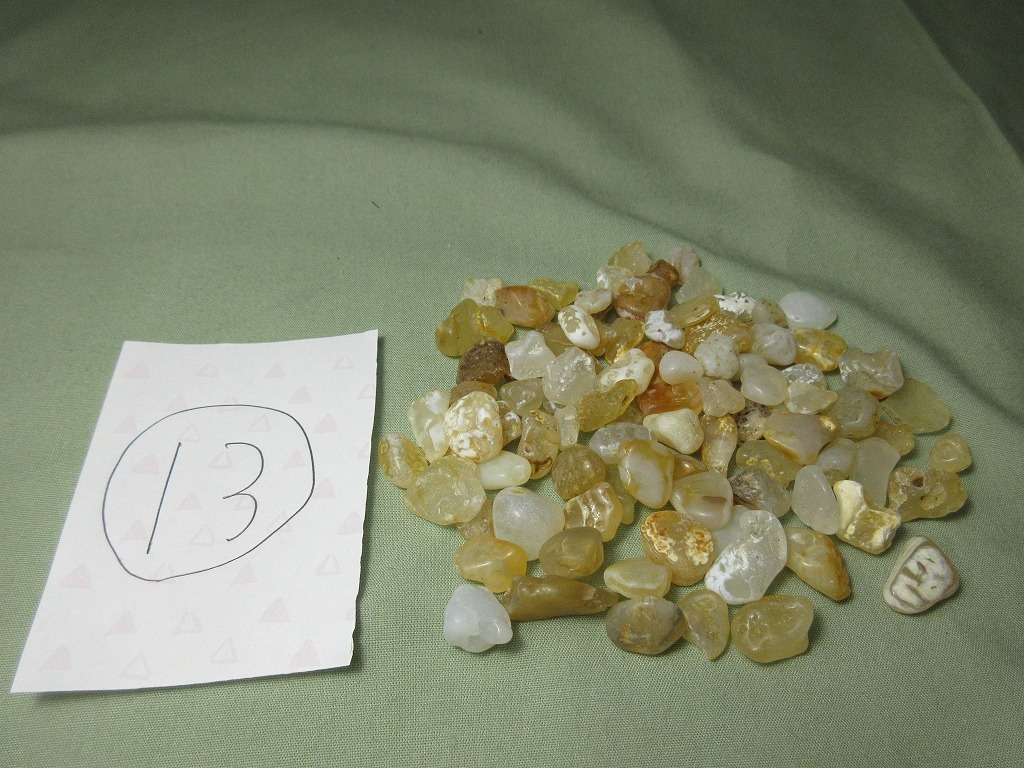 青森県今別産 舎利石 本物 約63.6グラム 仏具 仏像 寺院 瑪瑙 ⑬拍卖