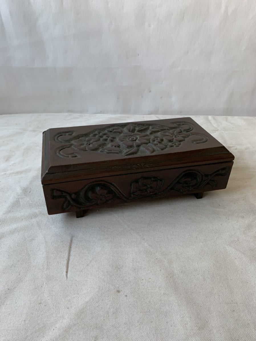 木彫デザインが素敵な木製ケース木箱 ジュエリーボックス宝石箱小物入古道具インテリアディスプレイ什器アンティークビンテージ収納レトロ拍卖