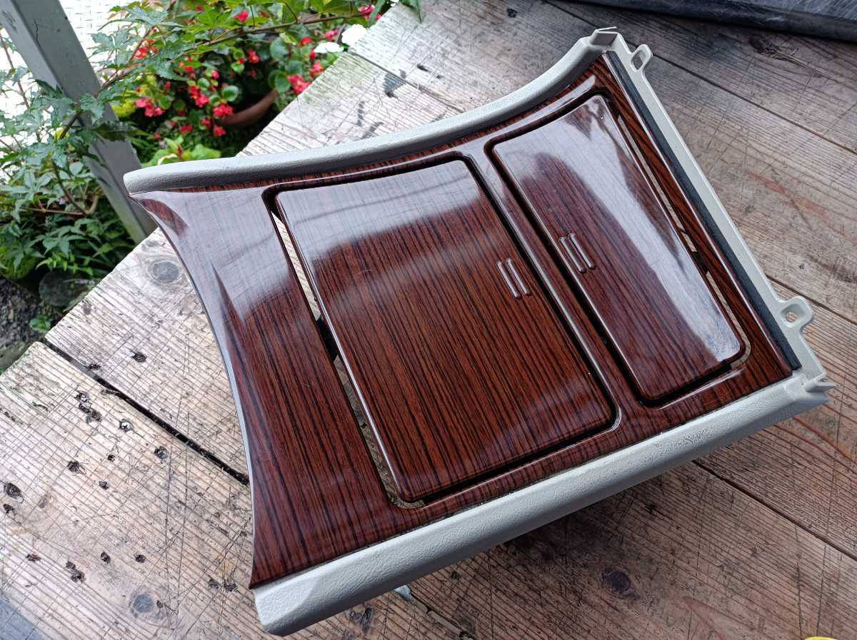 エスカレード 02 ドリンクホルダー センターコンソール部品 6.0L標準ボディ拍卖