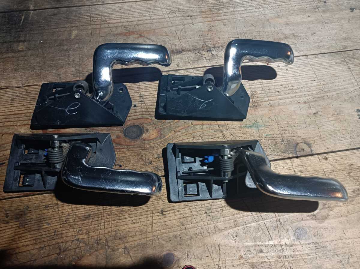 エスカレード 02 インナーハンドル 1台分 6.0L 純正品拍卖