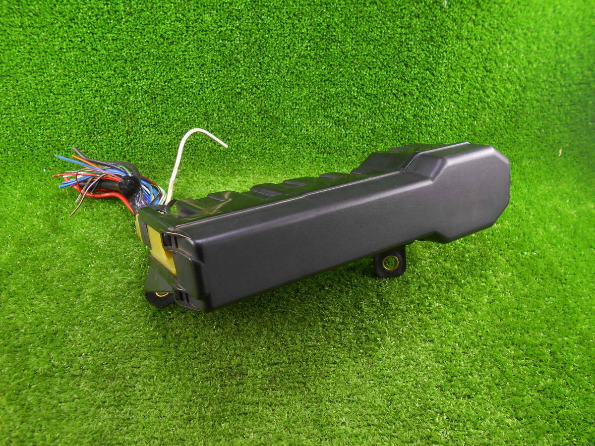 トヨタ アリスト JZS160 S300 ベルテックスエディション 後期 ヒューズボックス ヒューズ 【中古】 拍卖