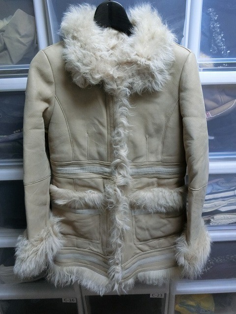 FRAGILE PRECIOUS リアルムートンコート ジャケット 38 ベージュ #KWE05-720-40 フラジール拍卖