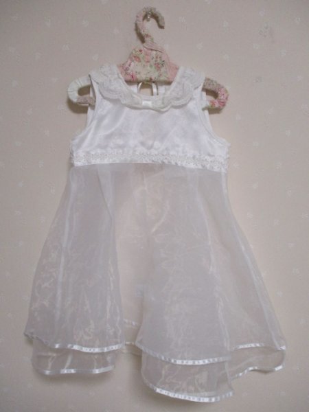 Ω ニシキ Ω★50~60㎝★ 可愛いベビードレス■白■ 帽子付き拍卖