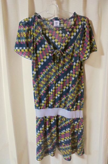 quatre saisons QSN キャトルセゾン 薄手シフォン 幾何学柄ワンピース拍卖