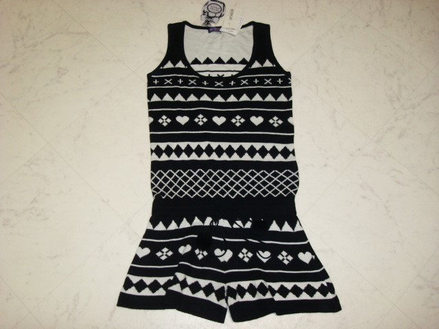 ● 新品タグ付き MiNirDees ニットセーター キュロットパンツ つなぎ サロペット オールインワン ルームウェア Sサイズ ブラック ホワイト拍卖