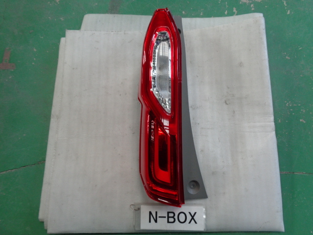 N-BOX JF3 左テールランプユニット 即決 5672拍卖