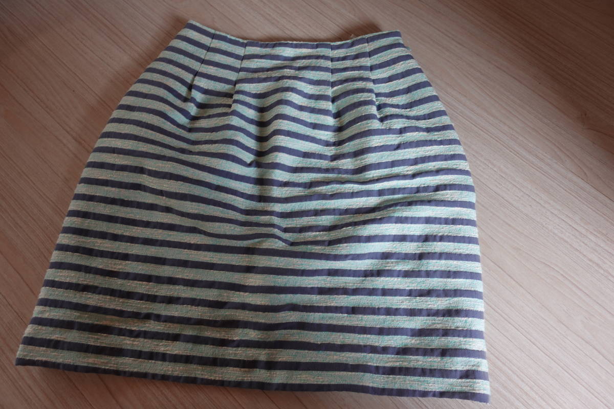 送料無料★新品40【FIGNO】定価15400円日本製上質ボーダー柄スカート★フィグノデパート購入高級品通勤通学デート旅行11号ブルーグリーン緑拍卖