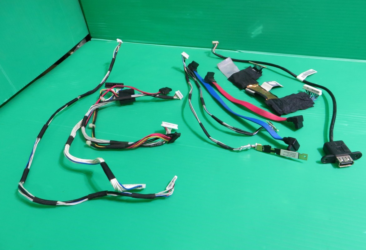 PC1442■送料無料!富士通 FMV-DESKPOWER F/G70T(FMVFG70TWG)内蔵 SATAケーブル/Webカメラボード/USBなど ケーブル 部品拍卖