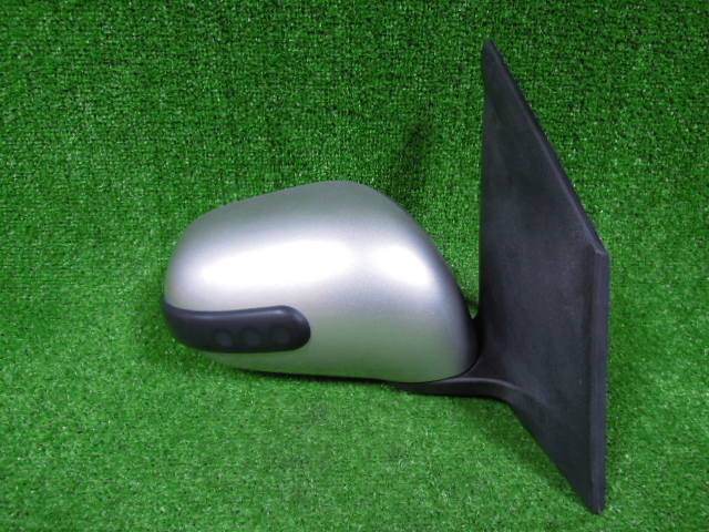 日産 ノート NE11 ドアミラー 右 中古 カラー:KY0 ダイヤモンドシルバーM 7ピン 電動格納 ヒーター 211034拍卖