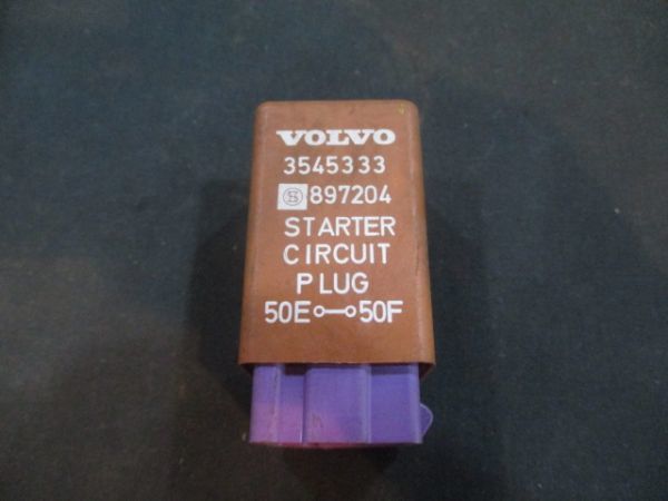 ■ボルボ 850 セルモーターリレー 中古 3545333 部品取あり スターターモーターリレー モジュール サーキットリレー プラグリレー V70 ■拍卖