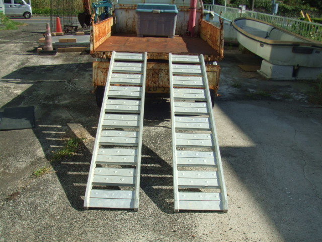 昭和アルミブリッジ ,1組, あゆみ板, 畔越え, 梯子, BA, 全長180㎝ ,全幅35cm、厚さ5、5cm、荷重0,5ton、曲がり無し、美品拍卖