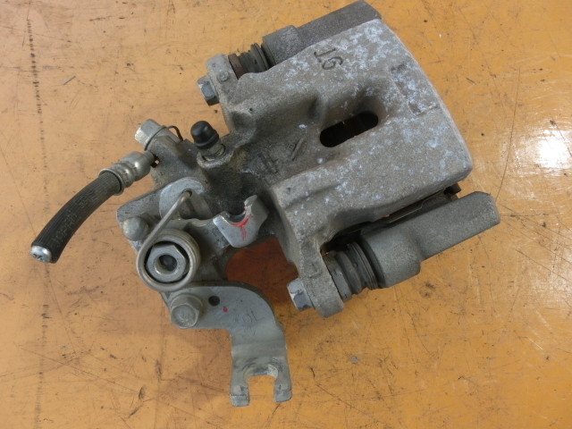 スイフト 右 キャリパー 平成30年 DBA-ZC83S リア ブレーキ XGリミテッド 4.3万km拍卖