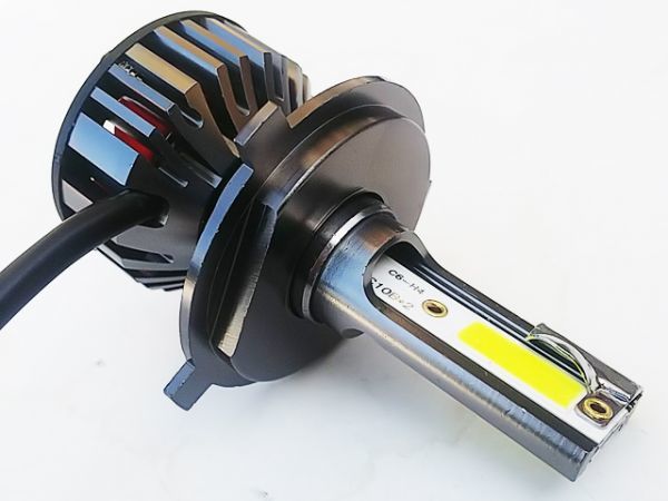 高品質 LED/ヘッドライト/バルブ H4 GSR250 GSR750 GSX-S1000 SV400 SV650 SV1000 グラディウス400 GSX400 RGV250 GSX-R1100 汎用拍卖