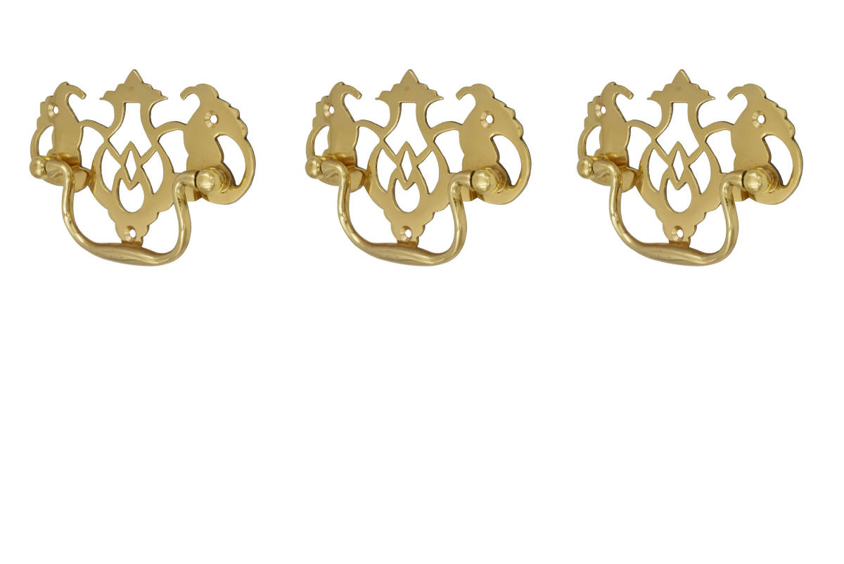 真鍮製取っ手 3個 コウモリ 透かし 箪笥 タンス拍卖