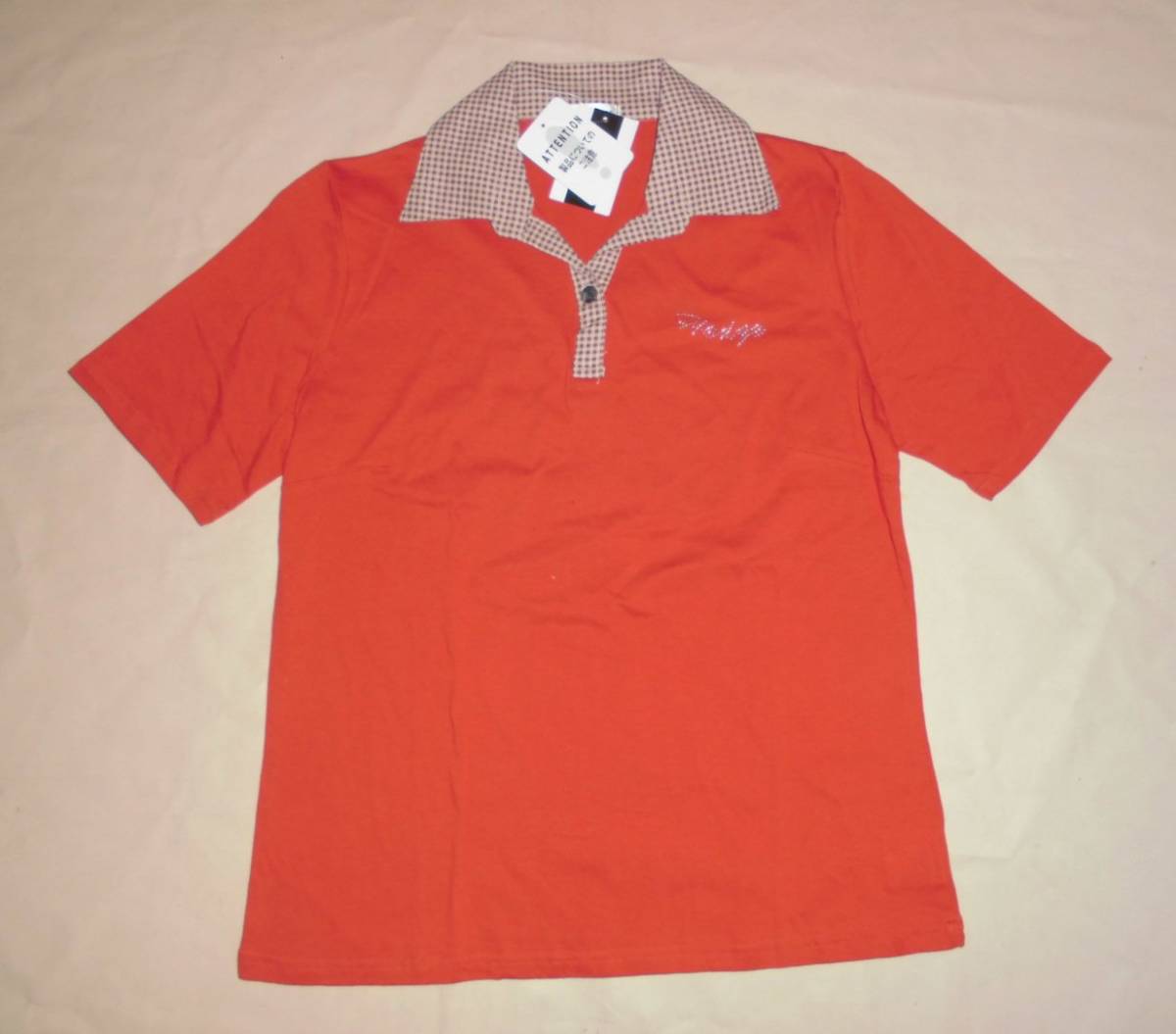 レディースカットソー 半袖 スキッパー襟 ラインストーンロゴデザイン 綿100% 柿色拍卖