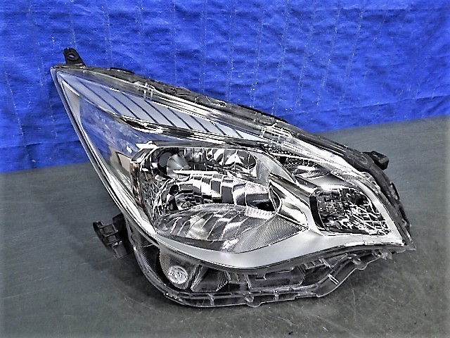 3267 トレジア NSP120X NCP120X 右ライト HID 52-220 レンズ美品拍卖