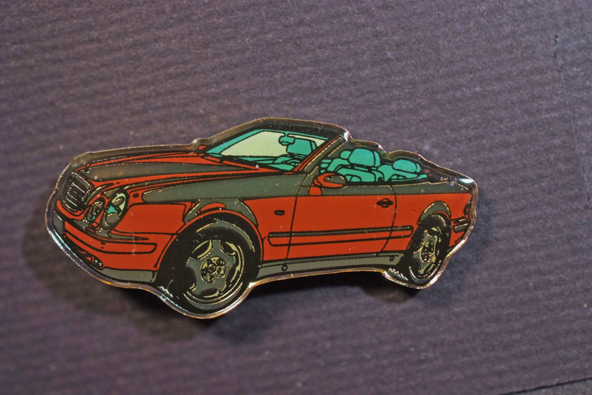 〇 Mercedes ピンバッジ CLKクラス A208 赤 W40mm 純正台紙付 benz ocitye 独メルセデスベンツ カブリオレ clk200 clk320 amg拍卖